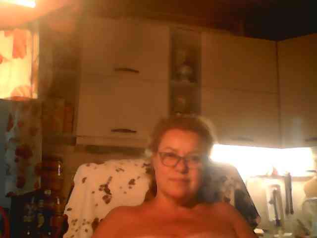 AlyaBest webcam
