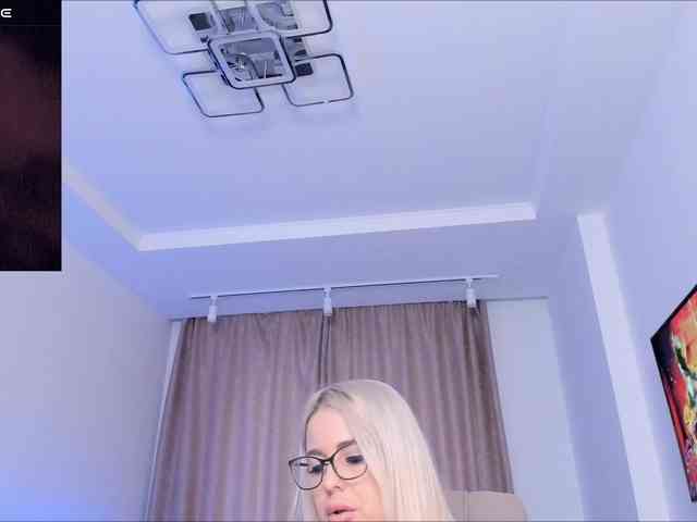 AnnaSmile webcam
