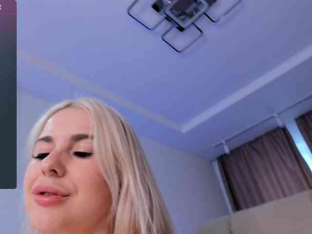 AnnaSmile webcam