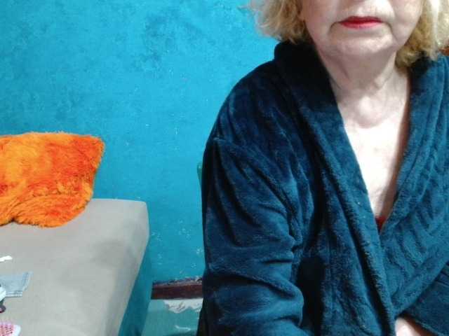 milo4ka77 — boys,60+ old, i will help you cum!!!latex, gloves, fur coats  ........    , chek me out !  camera 40 tocins....friends 7 tocins, private : nude mastrubate,see *****0 tok