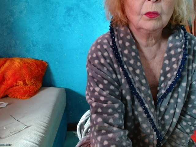 milo4ka77 — boys,60+ old, i will help you cum!!!latex, gloves, fur coats  ........    , chek me out !  camera 40 tocins....friends 7 tocins, private : nude mastrubate,see *****0 tok