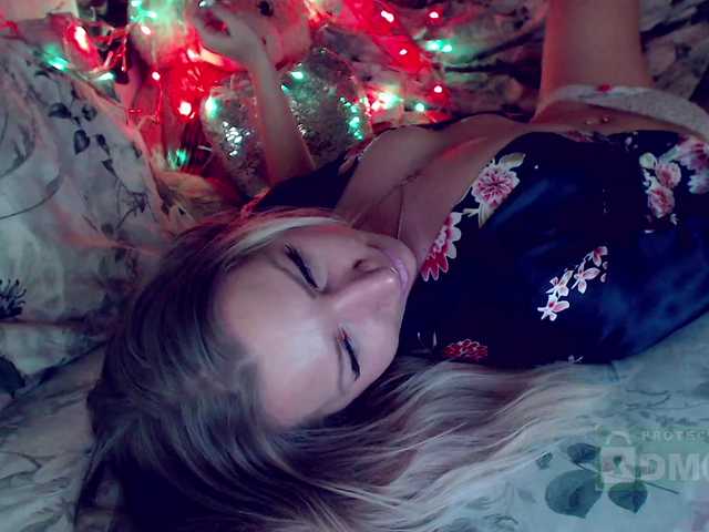 Gasoli_ne's BongaCams show and profile