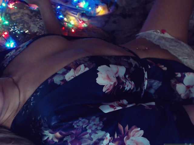 Gasoli_ne's BongaCams show and profile