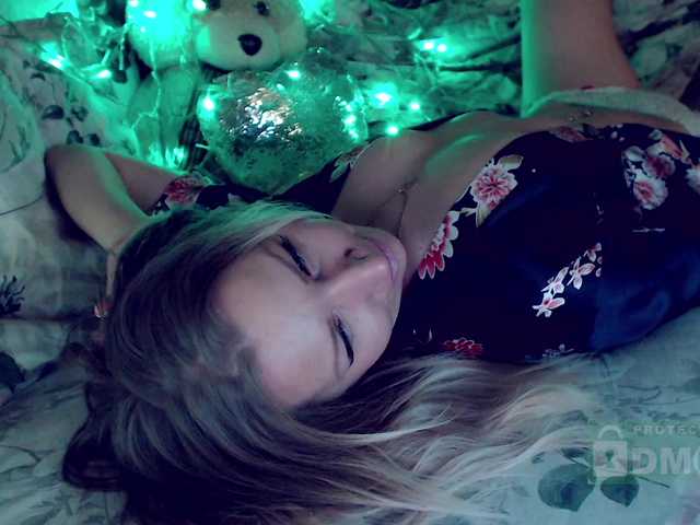 Gasoli_ne's BongaCams show and profile