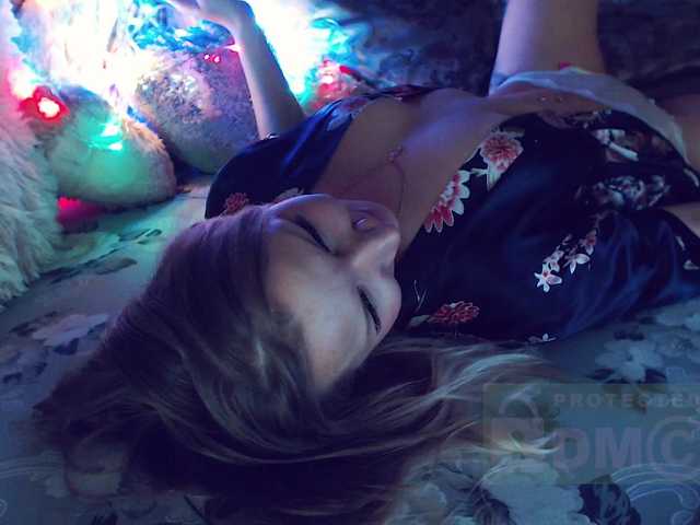 Gasoli_ne's BongaCams show and profile