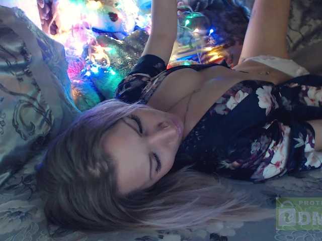 Gasoli_ne's BongaCams show and profile