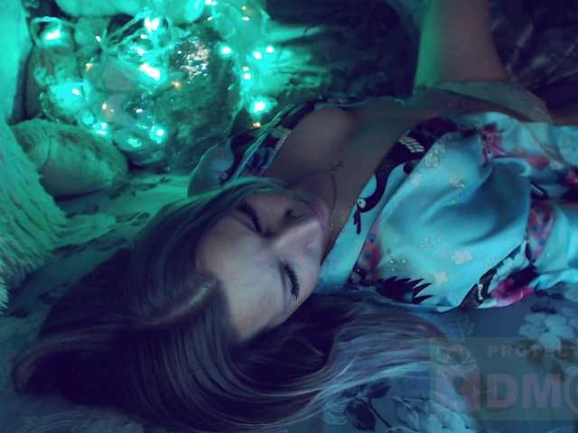 Gasoli_ne's BongaCams show and profile