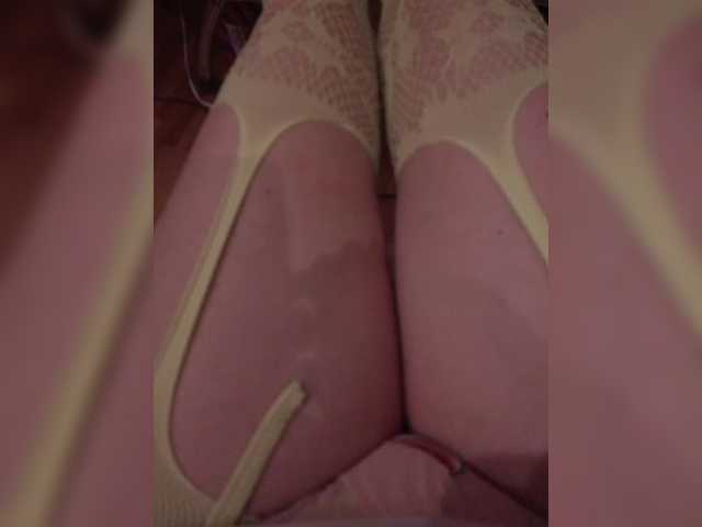 iSexyGerl's BongaCams show and profile