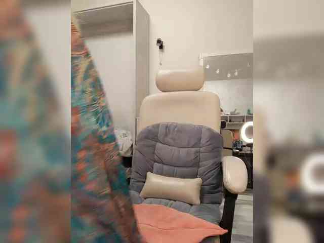 free chatting MonnaSky