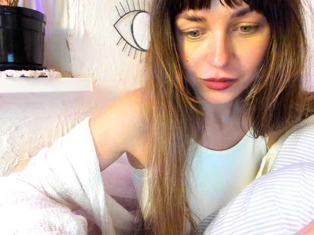 Sonya-mo's BongaCams show and profile