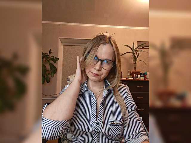 Misslyolika's BongaCams show and profile