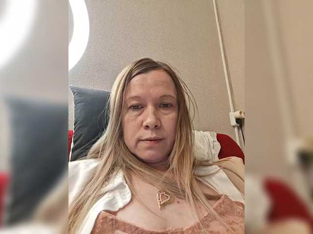 Misslyolika's BongaCams show and profile