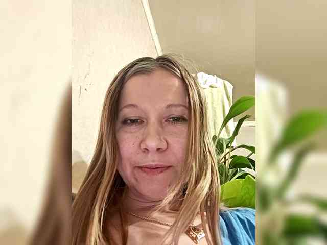 Misslyolika Live Webcam on BongaCams