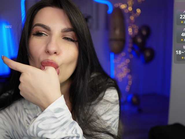 Swarowskaya's BongaCams show and profile