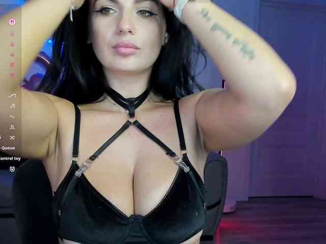 Swarowskaya Live Webcam on BongaCams