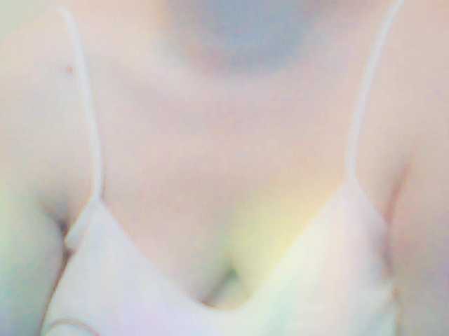 XMomentX1's BongaCams show and profile