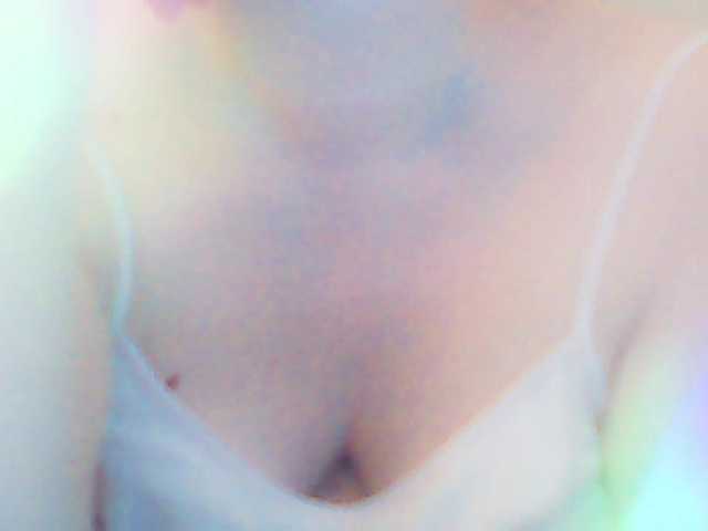 XMomentX1's BongaCams show and profile