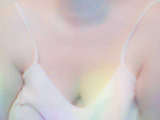 XMomentX1's BongaCams show and profile