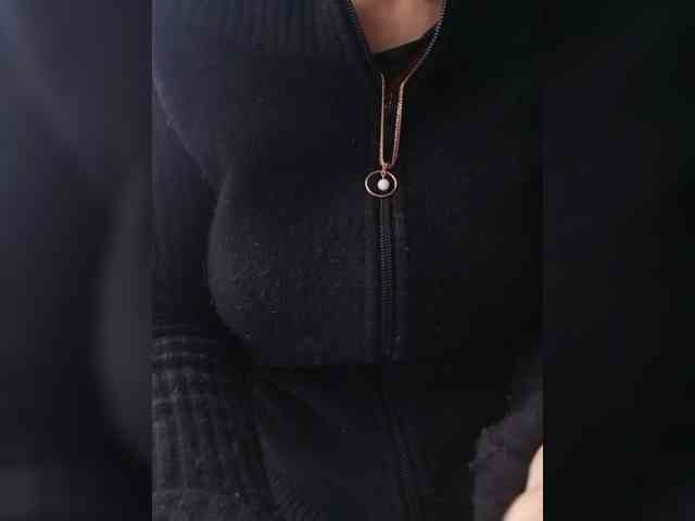 259_Senses_266 webcam