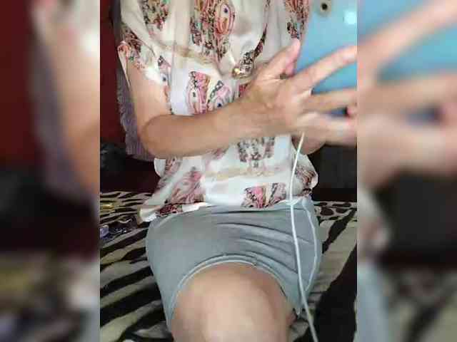44_Sensuality_44 webcam