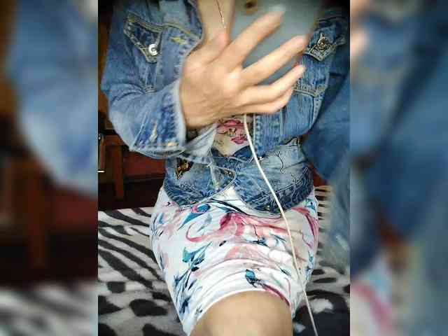 33_Sensuality_33 webcam