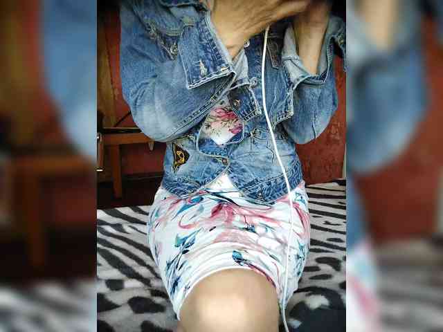 33_Sensuality_33 webcam