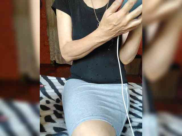 11_Sensuality_11 webcam