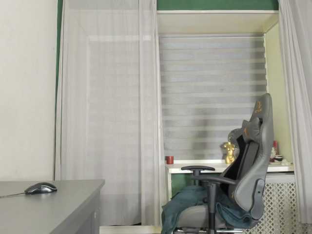 Aariella's BongaCams show and profile