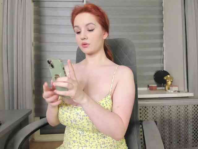 1_Aariella_1 webcam