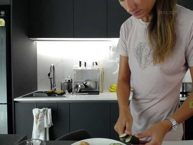 MsSun's BongaCams show and profile