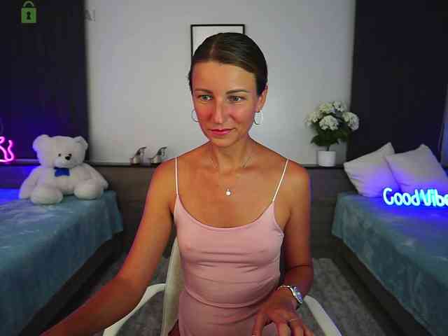 Anna_Shine webcam