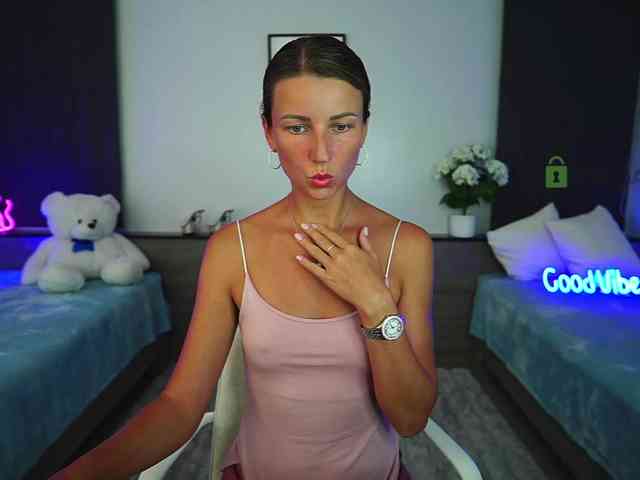 Anna_Shine webcam