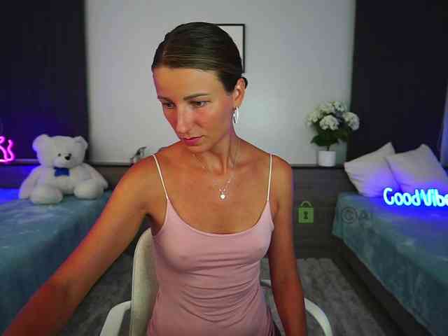 Anna_Shine webcam