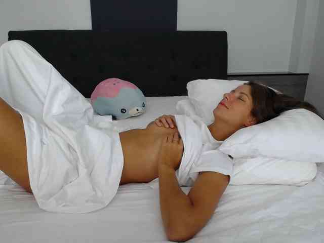 Anna_Shine webcam