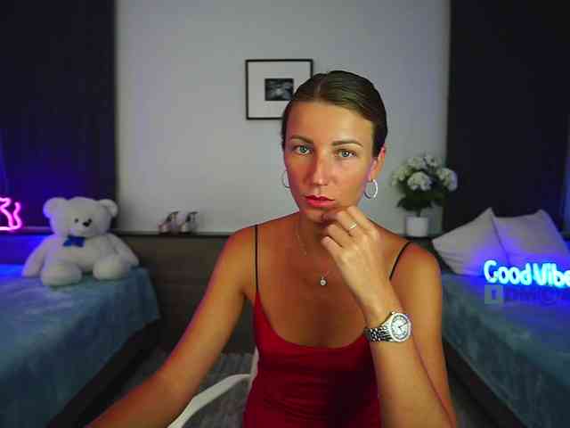Anna_Shine webcam