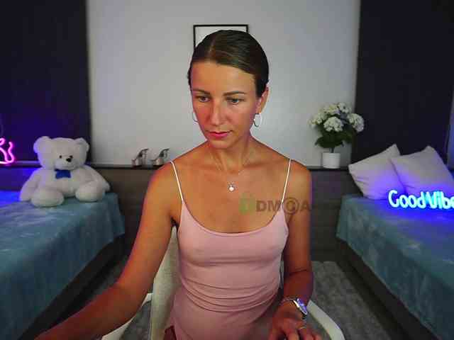 private live show MsSun