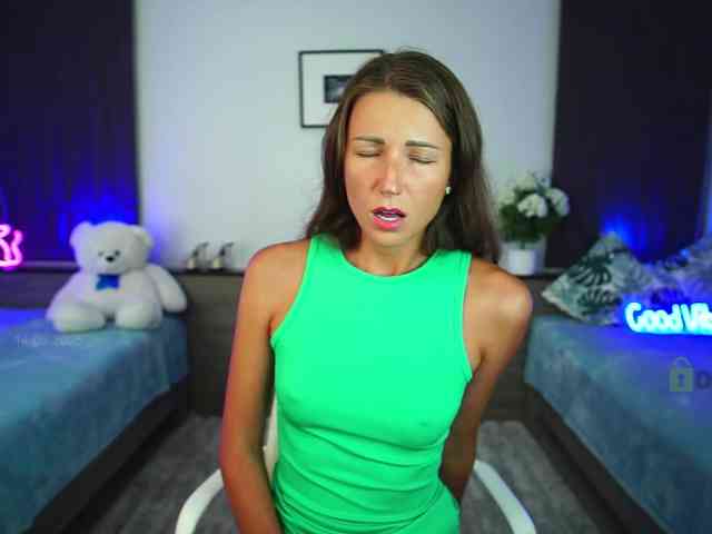 Anna_Shine webcam