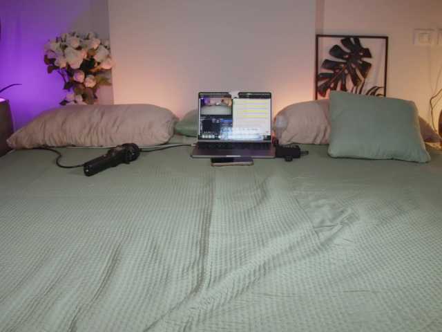 SexyGames's BongaCams show and profile