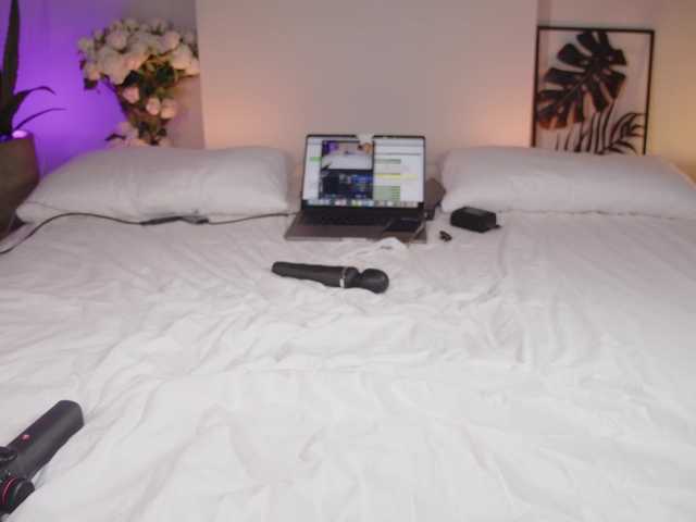 SexyGames's BongaCams show and profile