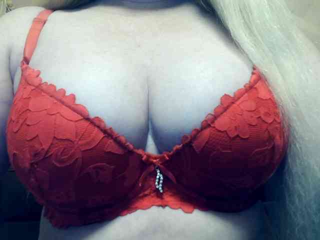 Lilia103 webcam