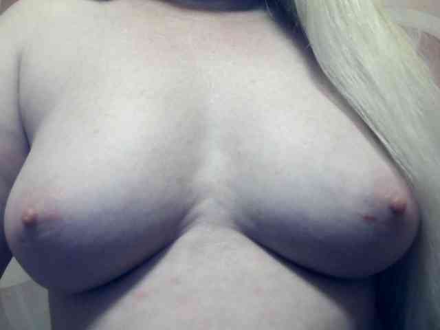 Lilia103 webcam