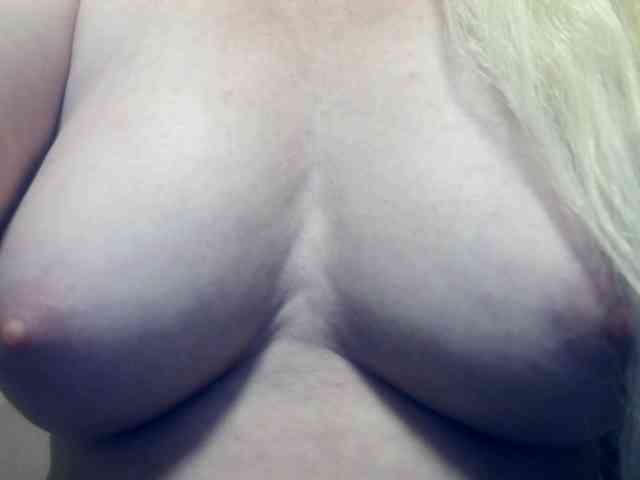 Lilia103 webcam