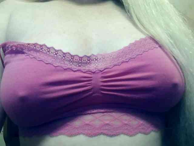 Lilia103 webcam