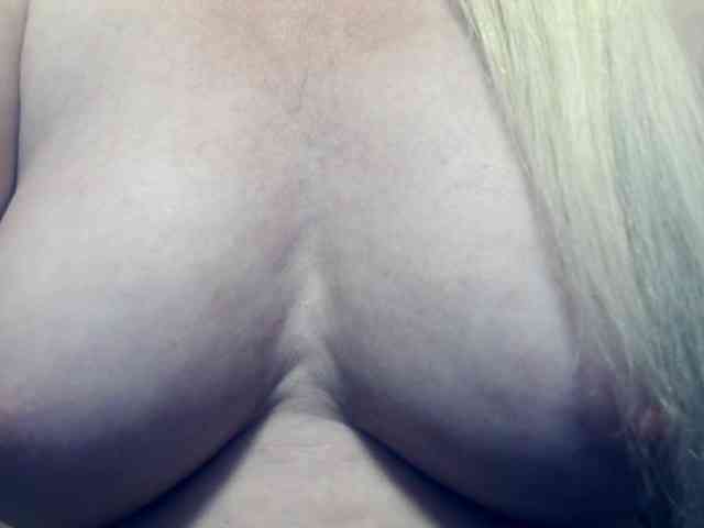 Lilia103 webcam