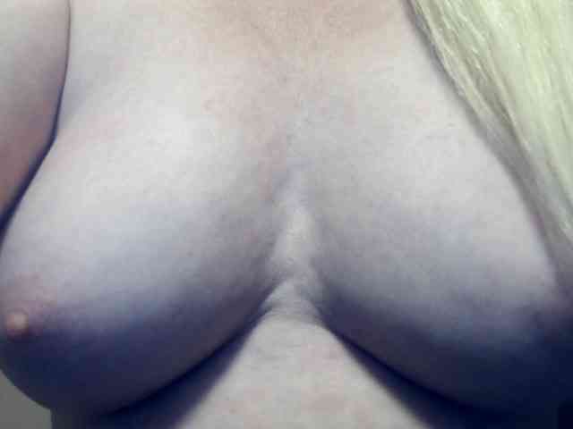 Lilia103 webcam