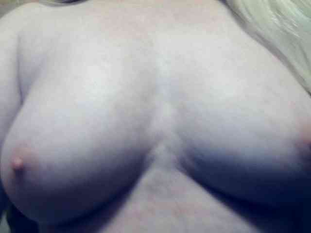 Lilia103 webcam