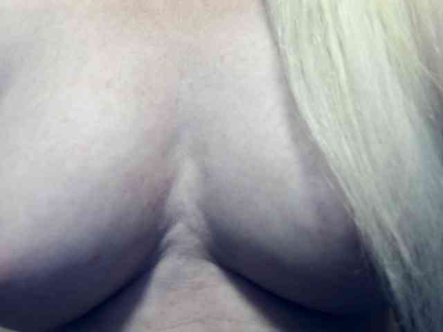 Lilia103 webcam