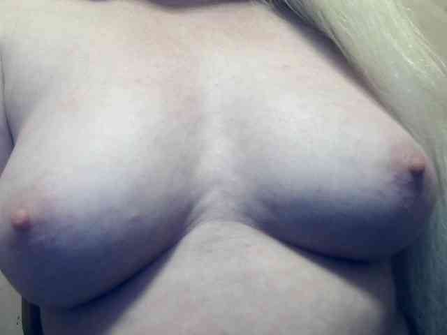 Lilia103 webcam
