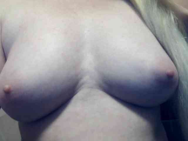 Lilia103 webcam