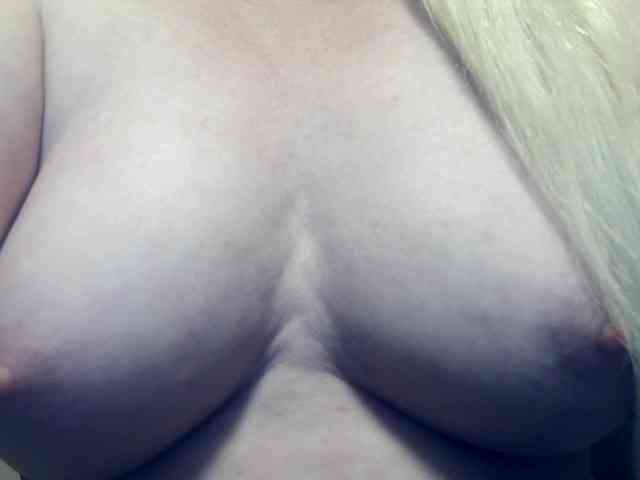 Lilia103 webcam
